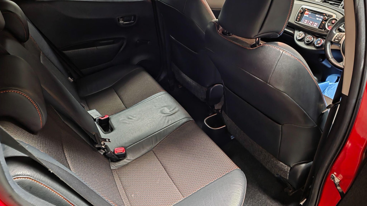 Used Toyota Yaris 2012 for sale - 77695674: Photo 35