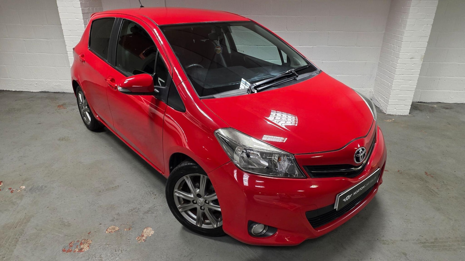 Used Toyota Yaris 2012 for sale - 77695674: Photo 4
