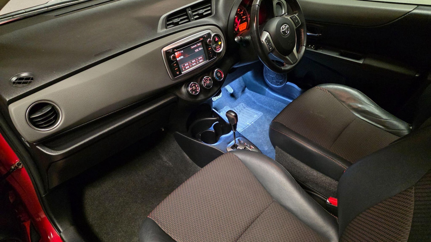 Used Toyota Yaris 2012 for sale - 77695674: Photo 43