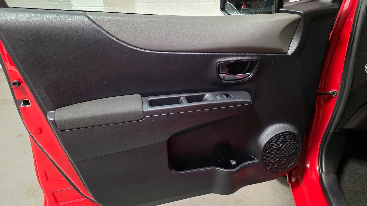 Used Toyota Yaris 2012 for sale - 77695674: Photo 49