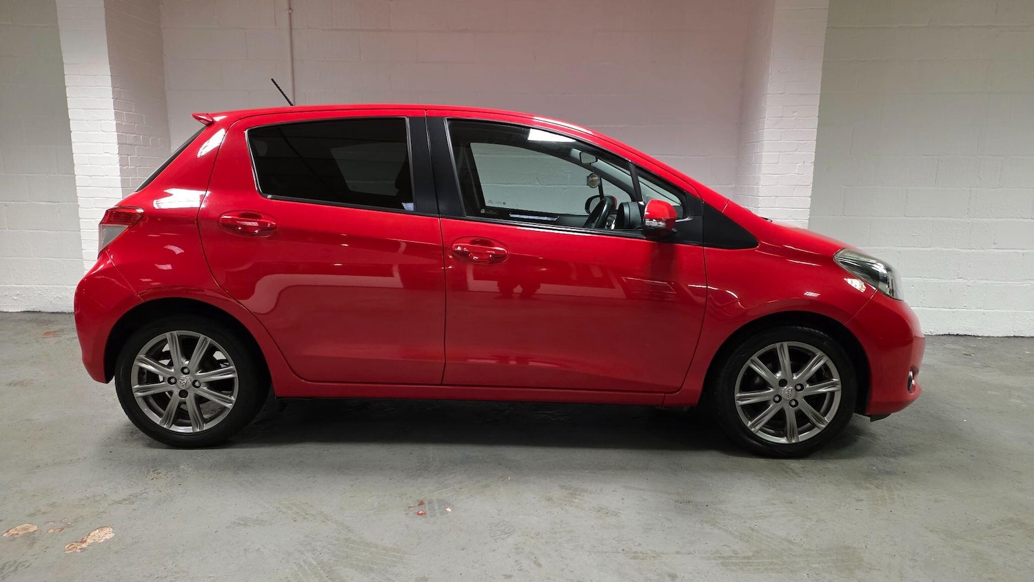 Used Toyota Yaris 2012 for sale - 77695674: Photo 6