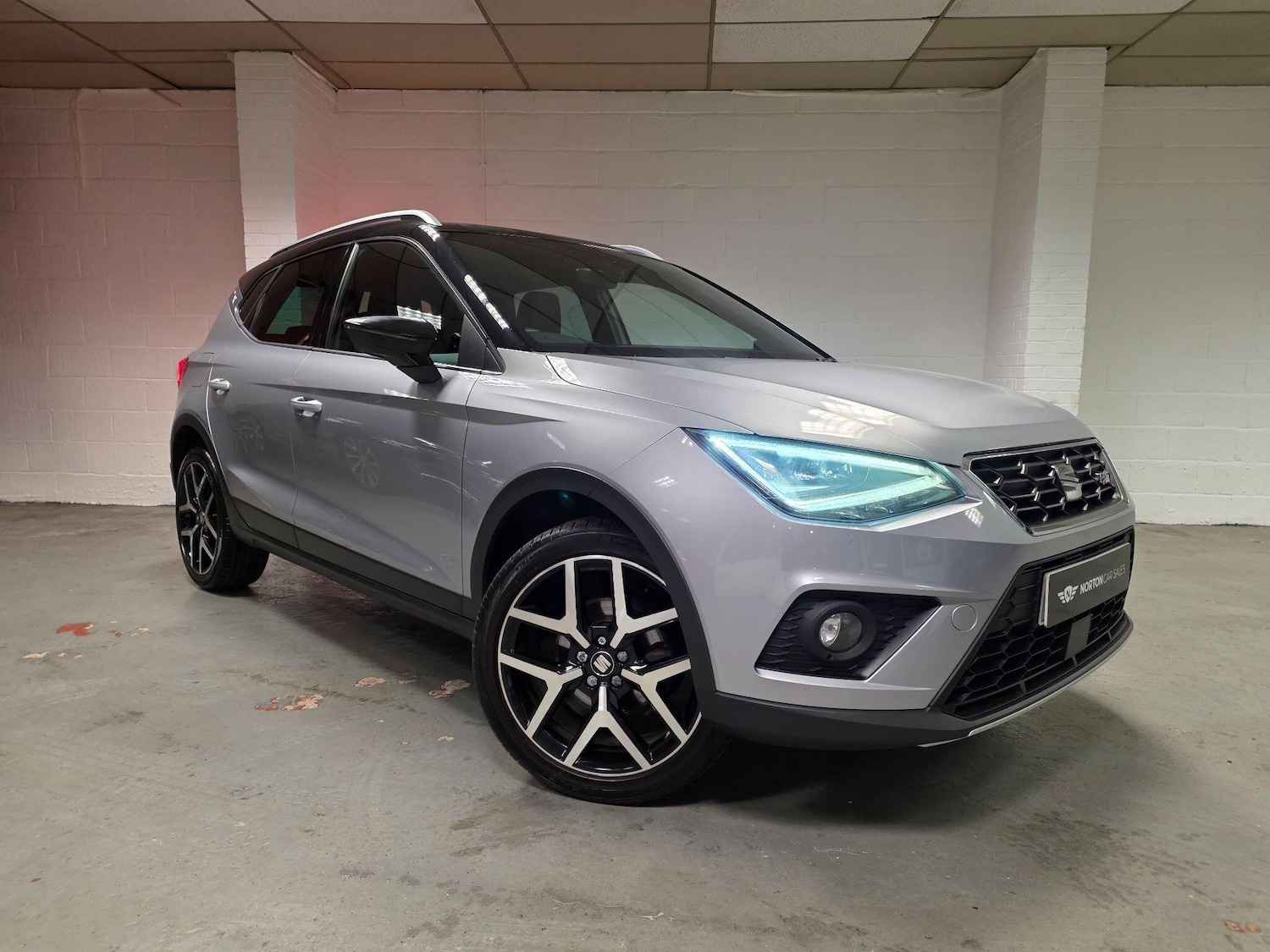 Used SEAT Arona 2019 for sale - 76743088: Photo 1