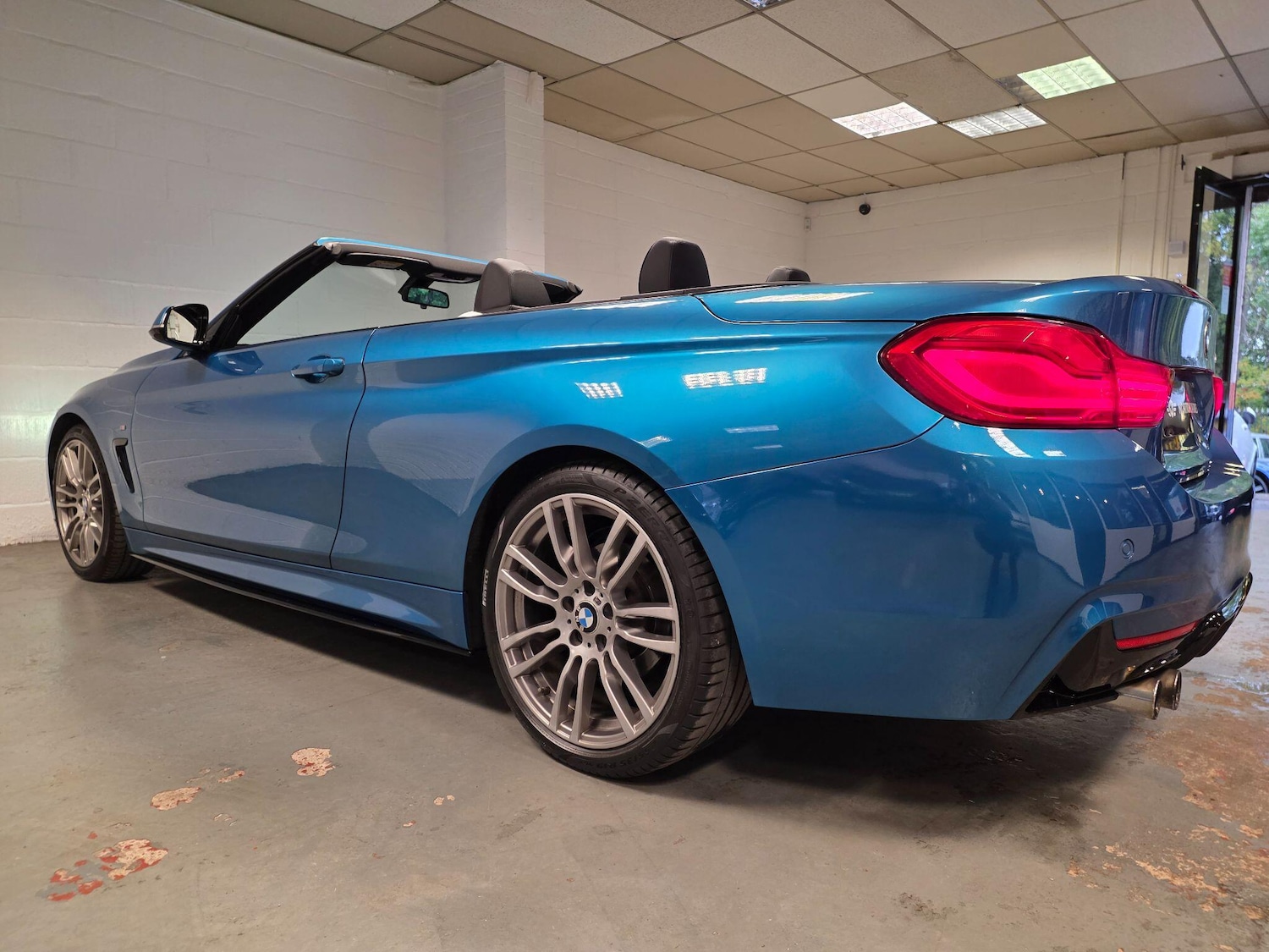 Used BMW 4 Series 2017 for sale - 76085075: Photo 27
