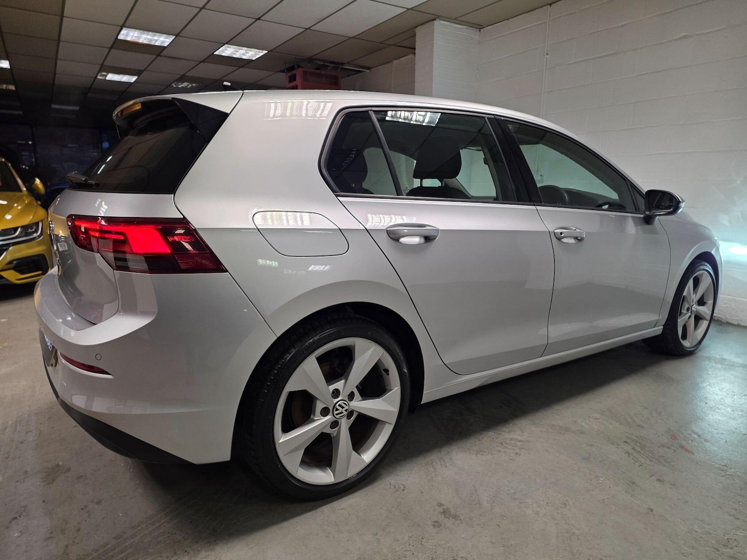 Used Volkswagen Golf 2021 for sale - 76742496: Photo 21