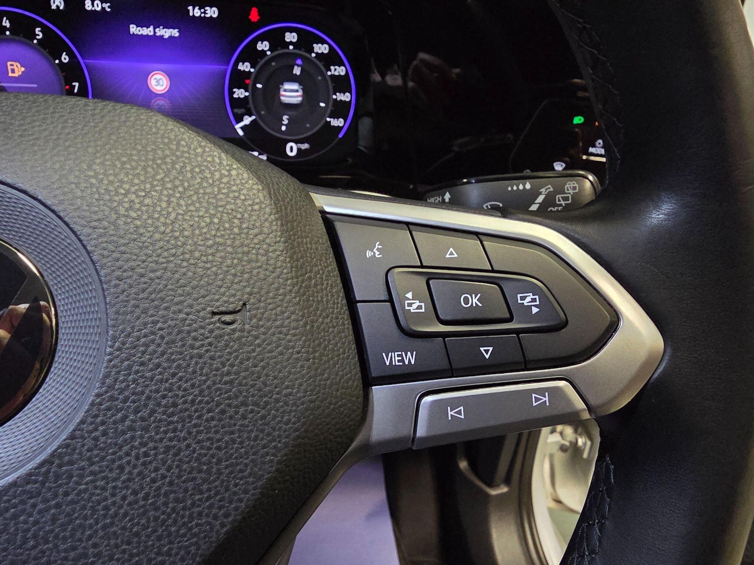 Used Volkswagen Golf 2021 for sale - 76742496: Photo 61