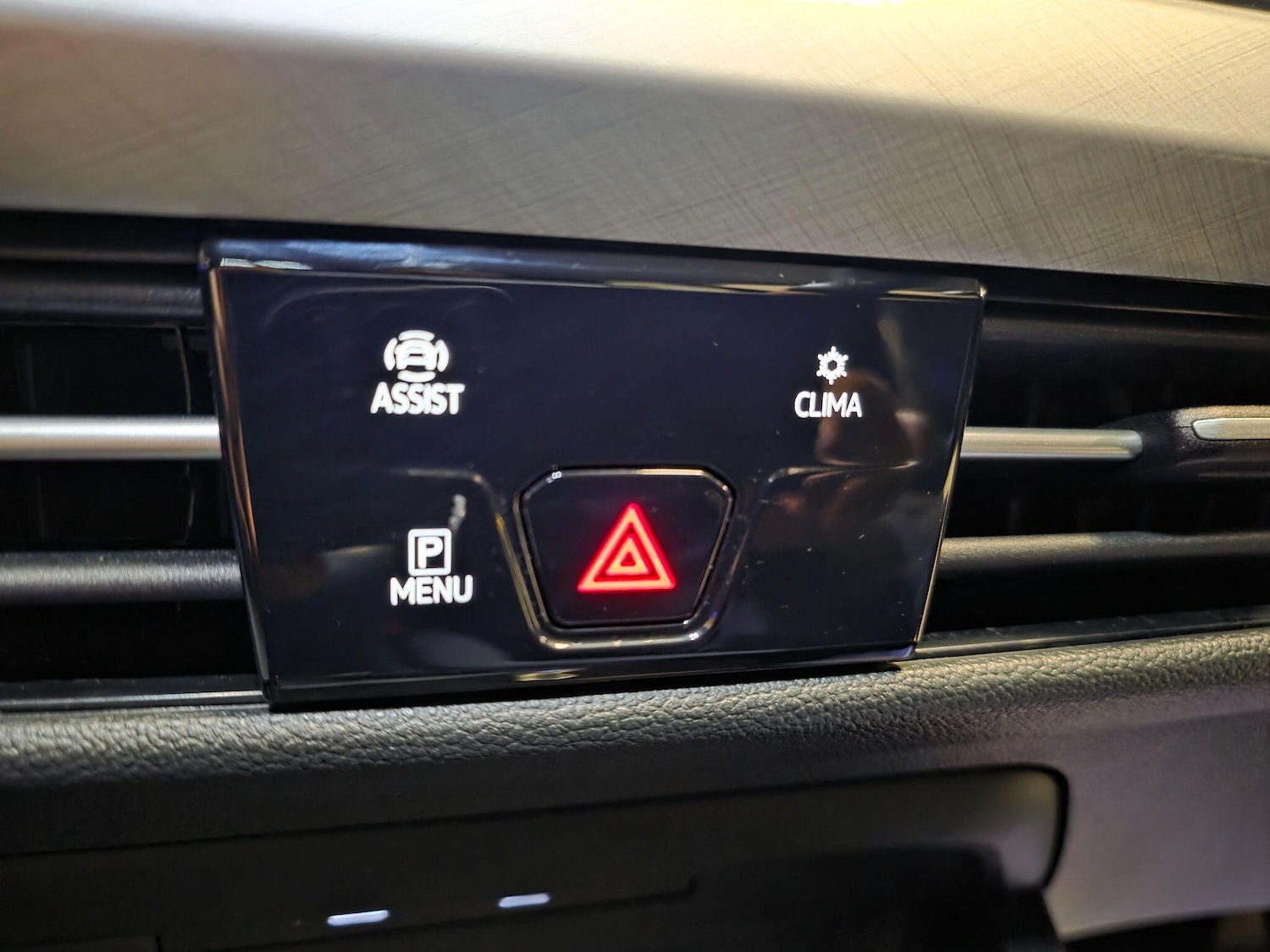 Used Volkswagen Golf 2021 for sale - 76742496: Photo 66