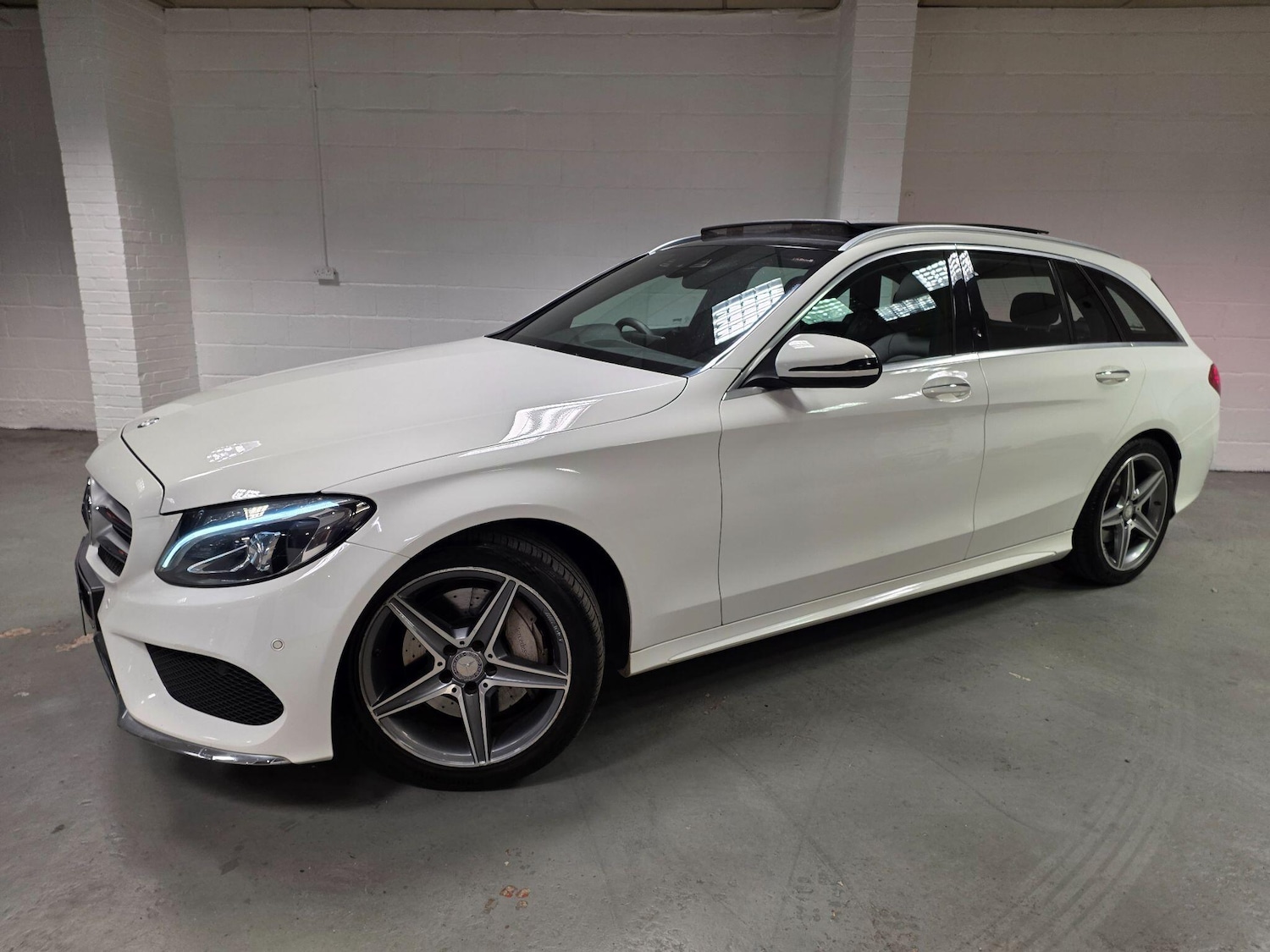 Used Mercedes-Benz C Class 2014 for sale - 76522384: Photo 13