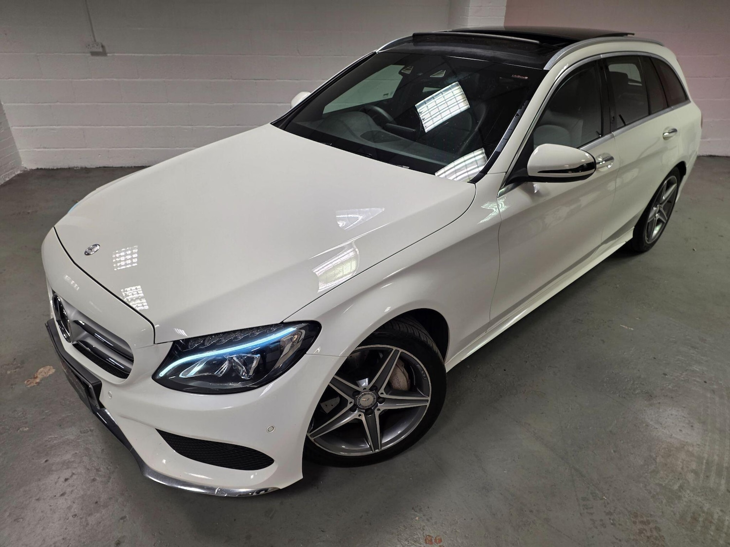 Used Mercedes-Benz C Class 2014 for sale - 76522384: Photo 14