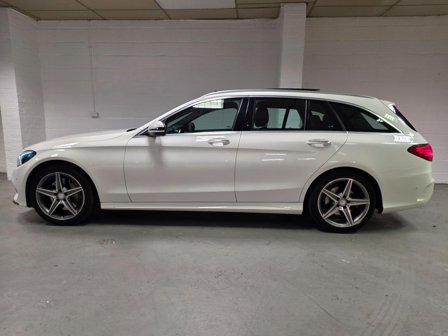 Used Mercedes-Benz C Class 2014 for sale - 76522384: Photo 16