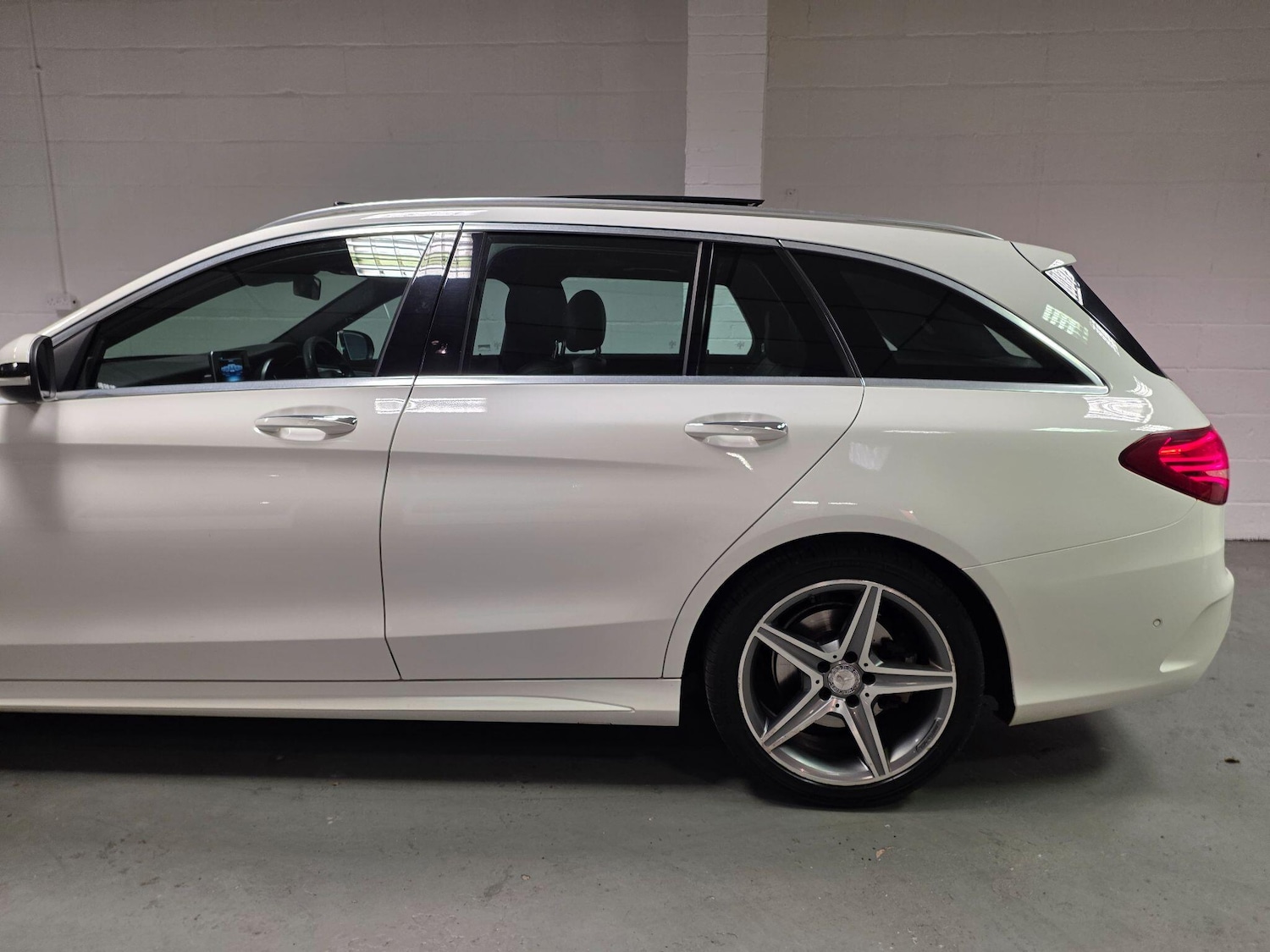 Used Mercedes-Benz C Class 2014 for sale - 76522384: Photo 17