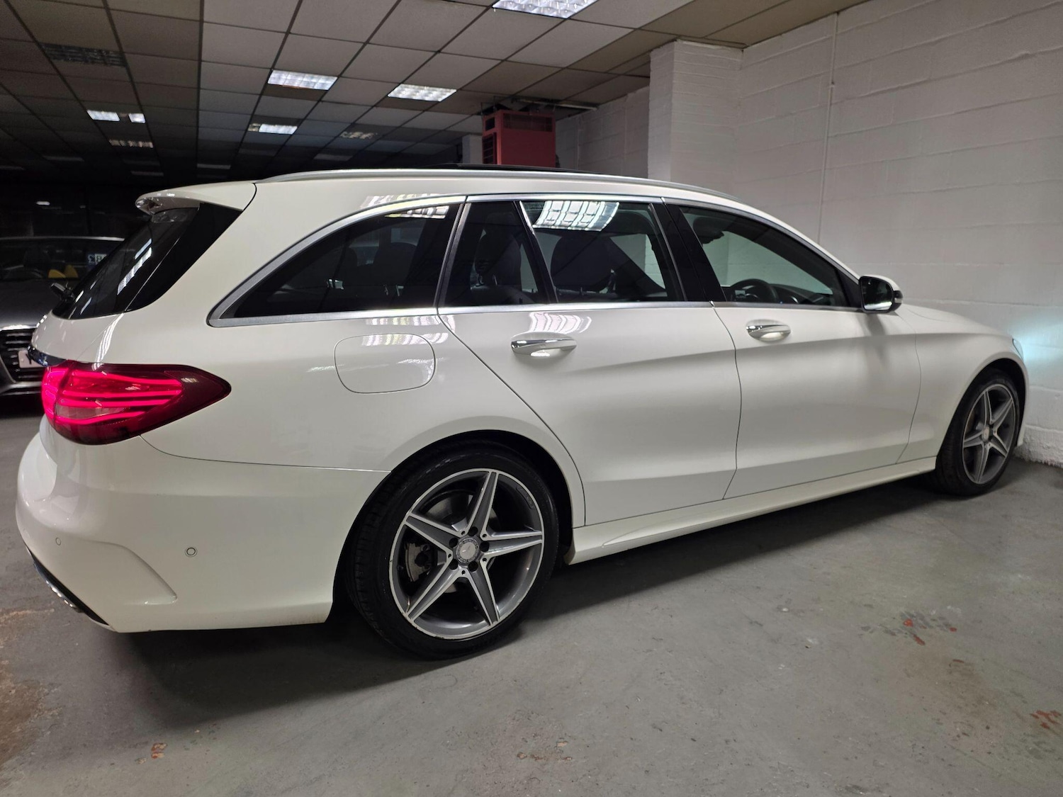 Used Mercedes-Benz C Class 2014 for sale - 76522384: Photo 22