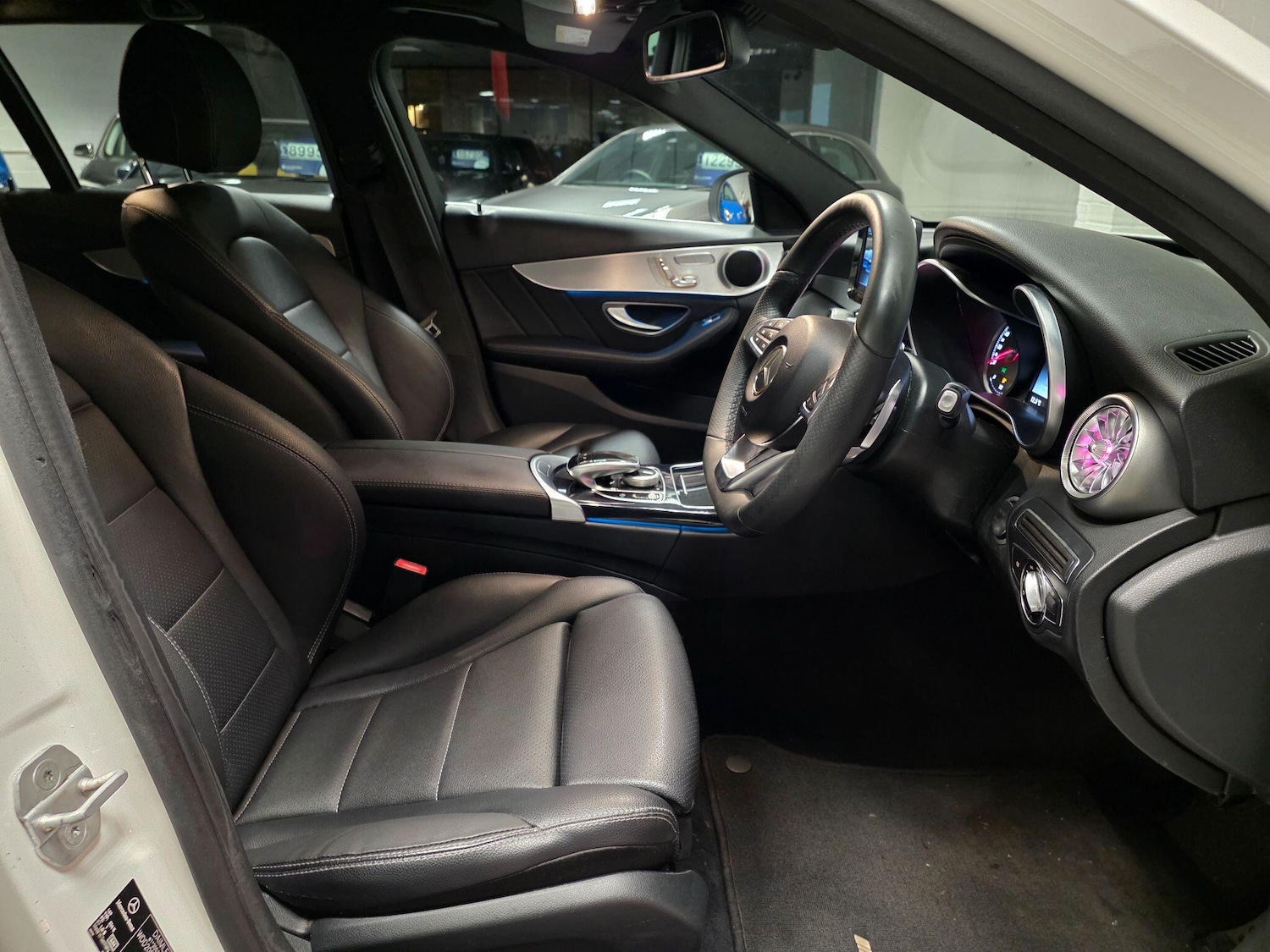 Used Mercedes-Benz C Class 2014 for sale - 76522384: Photo 32