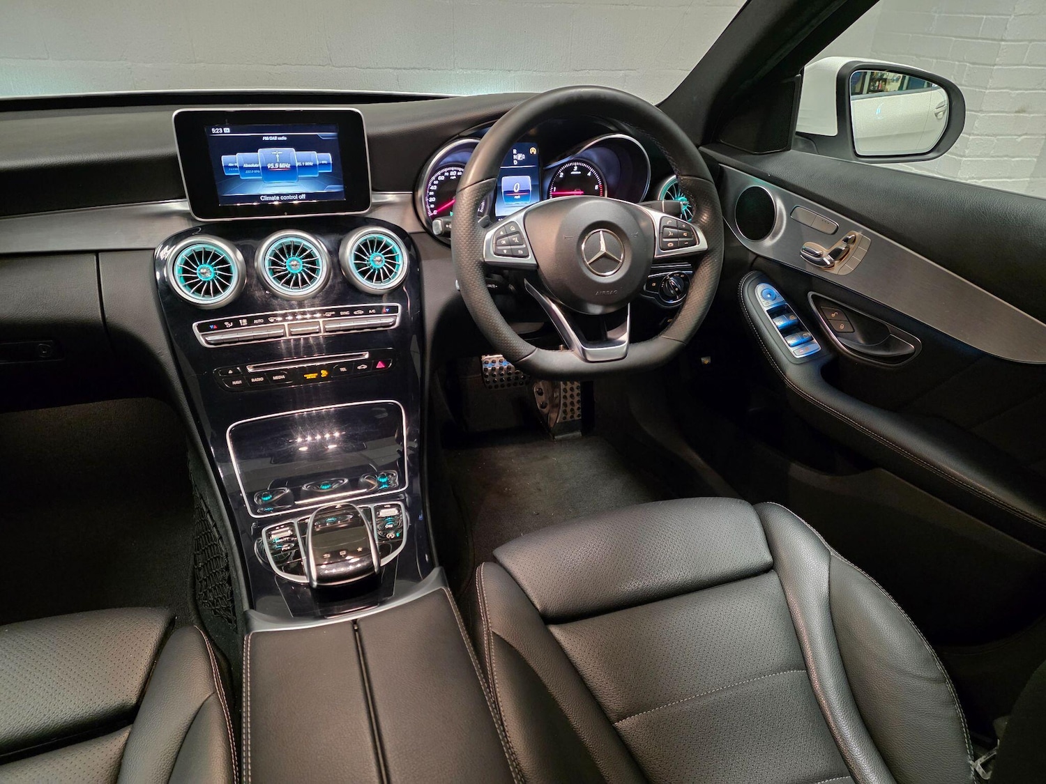 Used Mercedes-Benz C Class 2014 for sale - 76522384: Photo 40