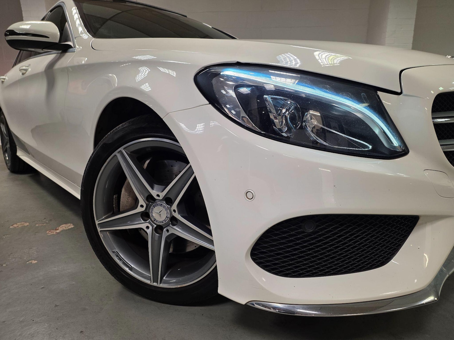 Used Mercedes-Benz C Class 2014 for sale - 76522384: Photo 5