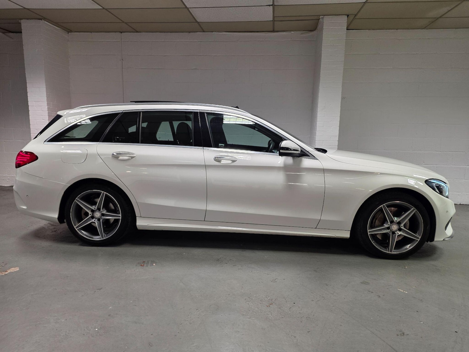Used Mercedes-Benz C Class 2014 for sale - 76522384: Photo 6