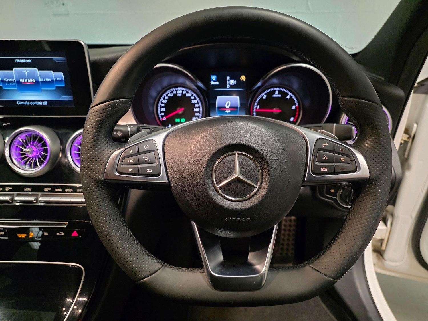 Used Mercedes-Benz C Class 2014 for sale - 76522384: Photo 63