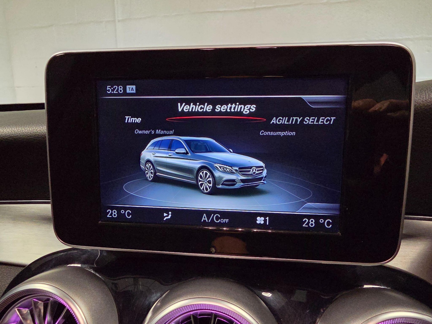 Used Mercedes-Benz C Class 2014 for sale - 76522384: Photo 78