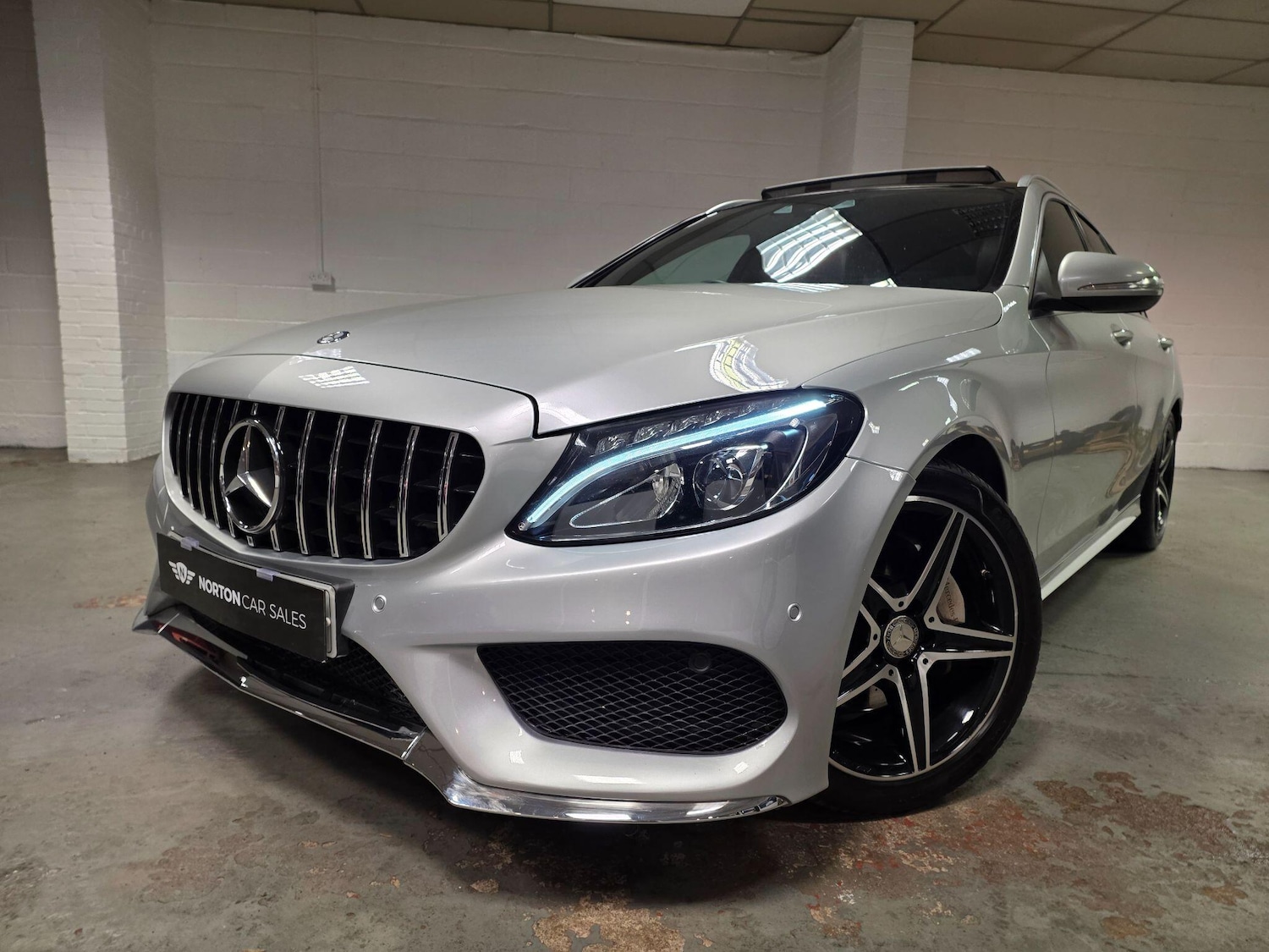 Used Mercedes-Benz C Class 2015 for sale - 77029556: Photo 11