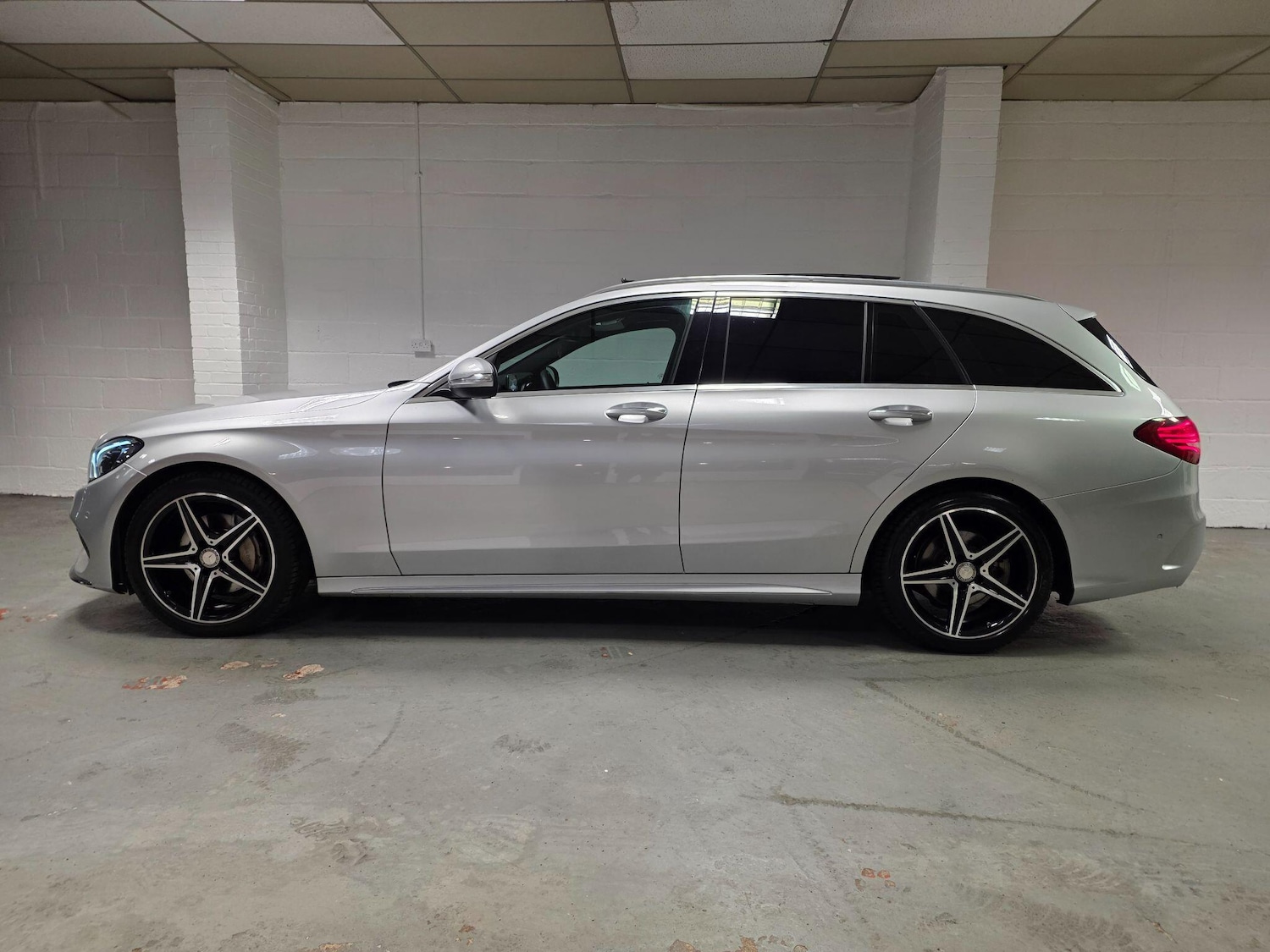 Used Mercedes-Benz C Class 2015 for sale - 77029556: Photo 16