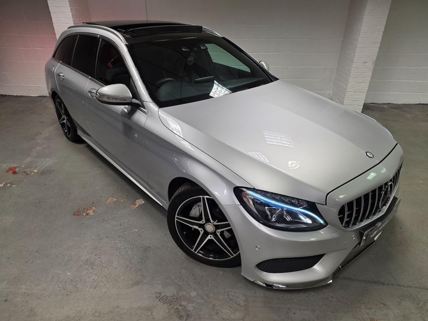 Used Mercedes-Benz C Class 2015 for sale - 77029556: Photo 4
