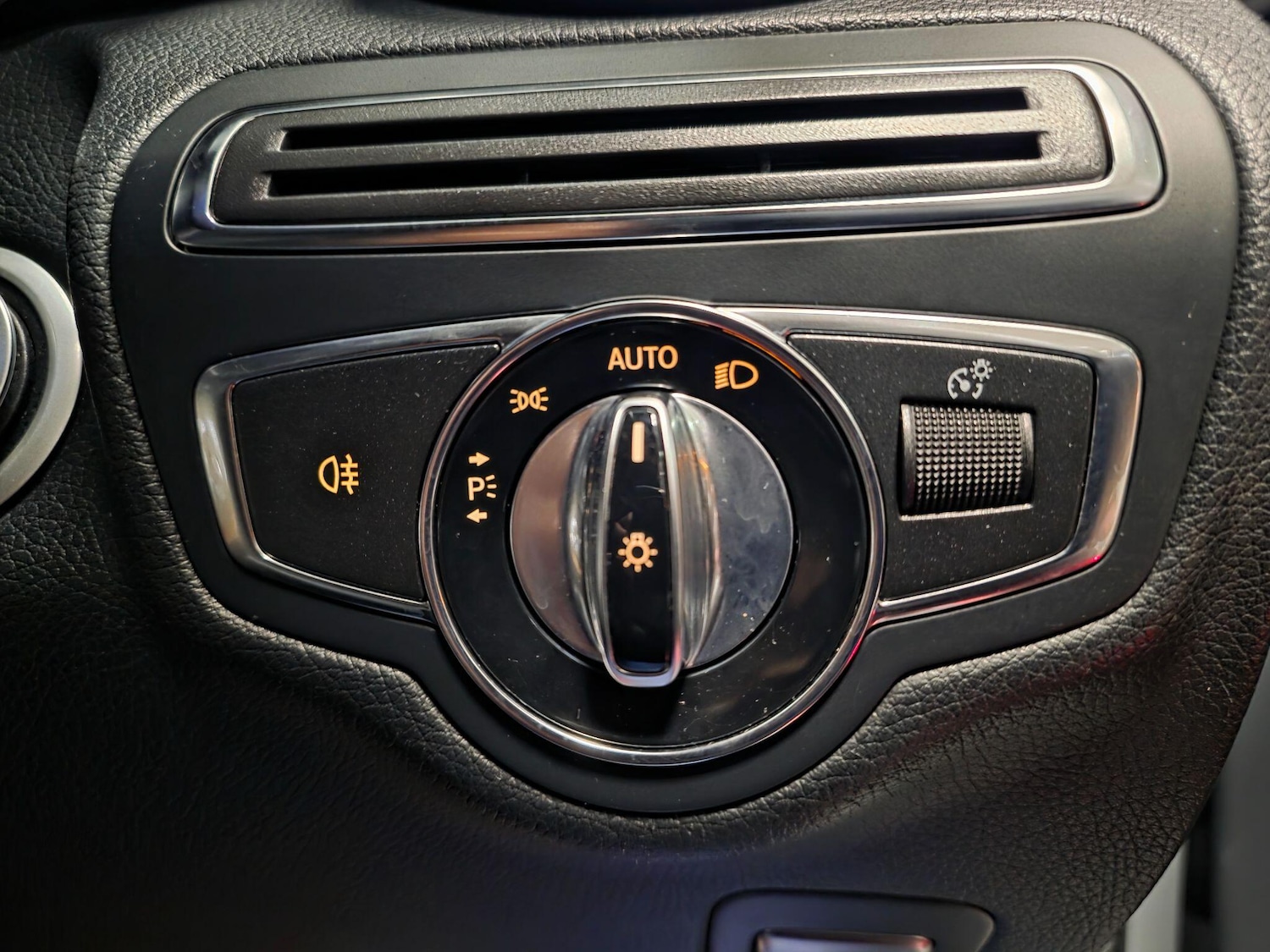 Used Mercedes-Benz C Class 2015 for sale - 77029556: Photo 63