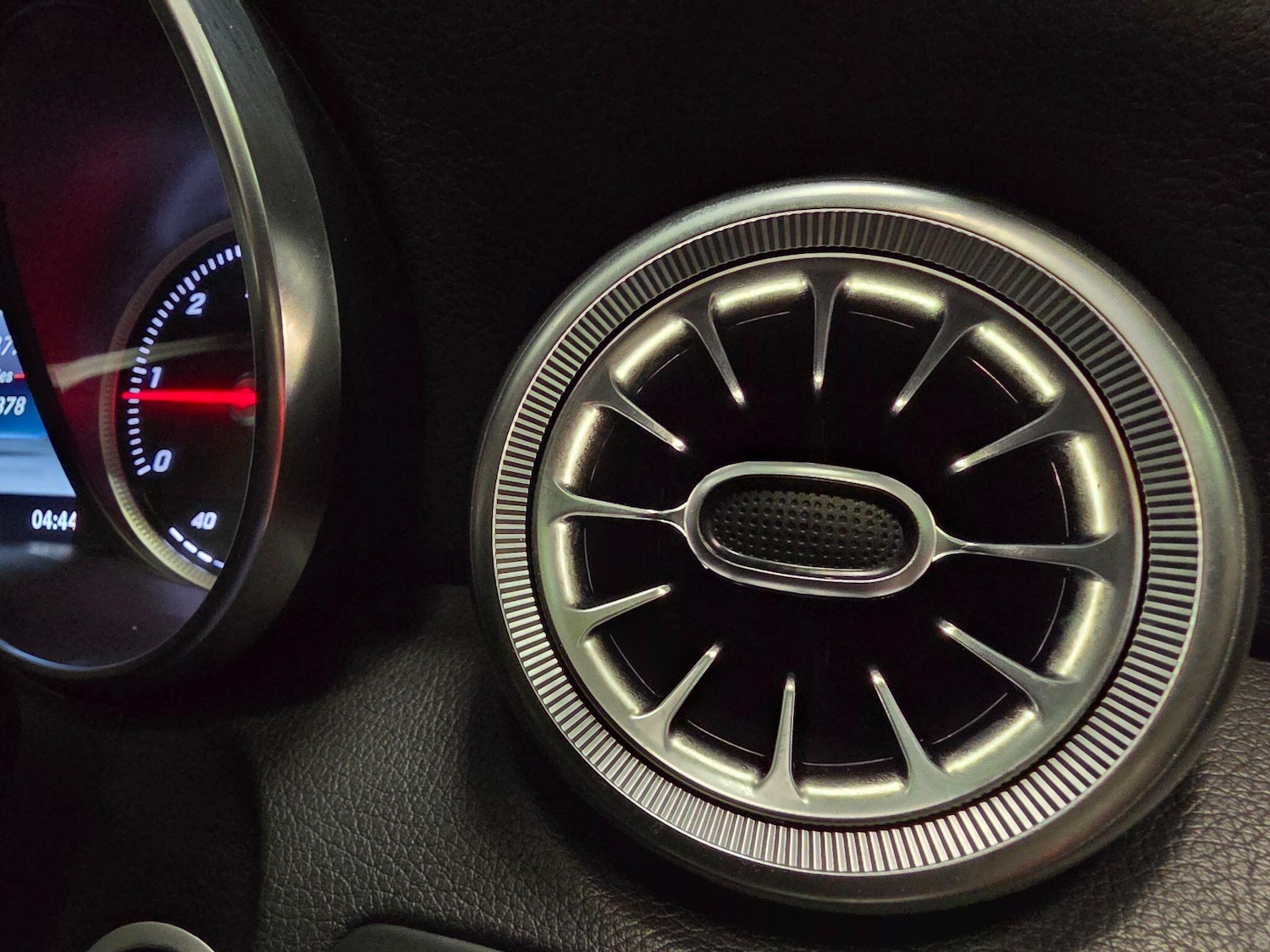 Used Mercedes-Benz C Class 2015 for sale - 77029556: Photo 65