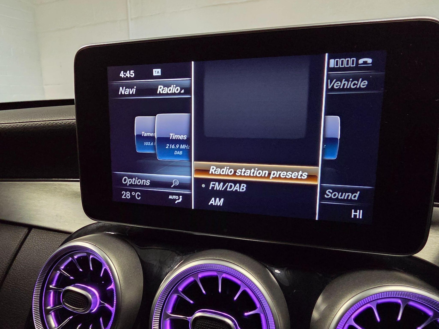 Used Mercedes-Benz C Class 2015 for sale - 77029556: Photo 76