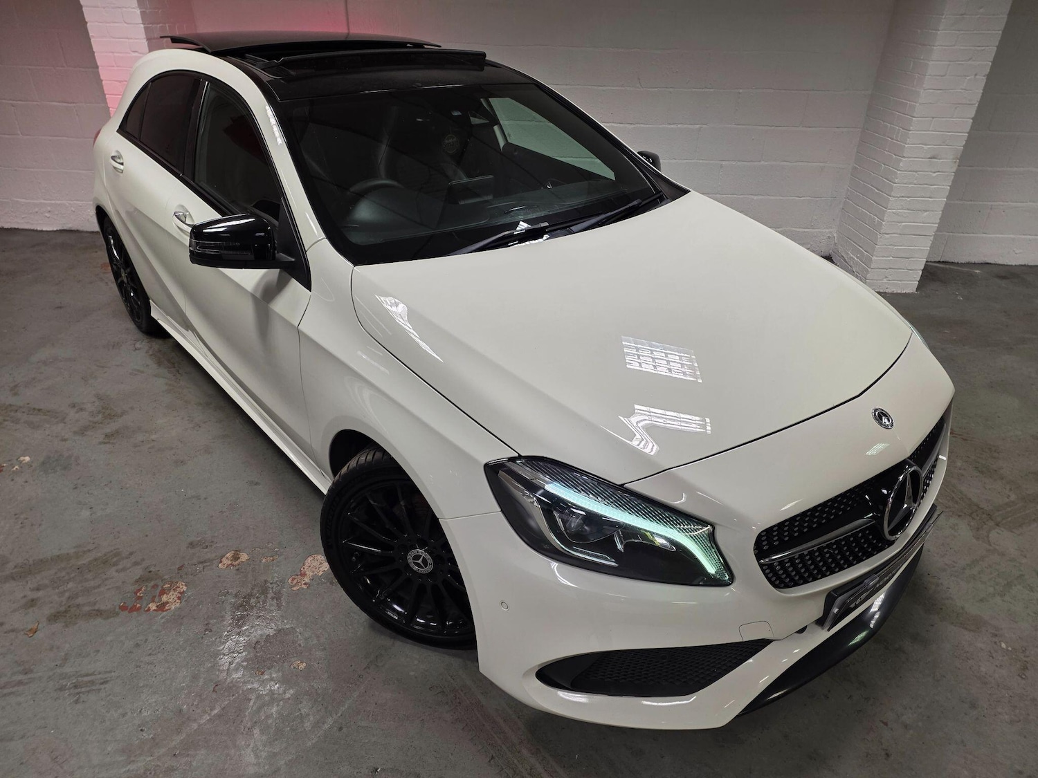 Used Mercedes-Benz A-Class 2017 for sale - 77695419: Photo 4