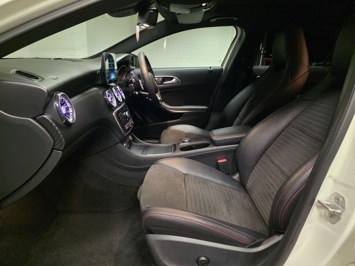 Used Mercedes-Benz A-Class 2017 for sale - 77695419: Photo 47