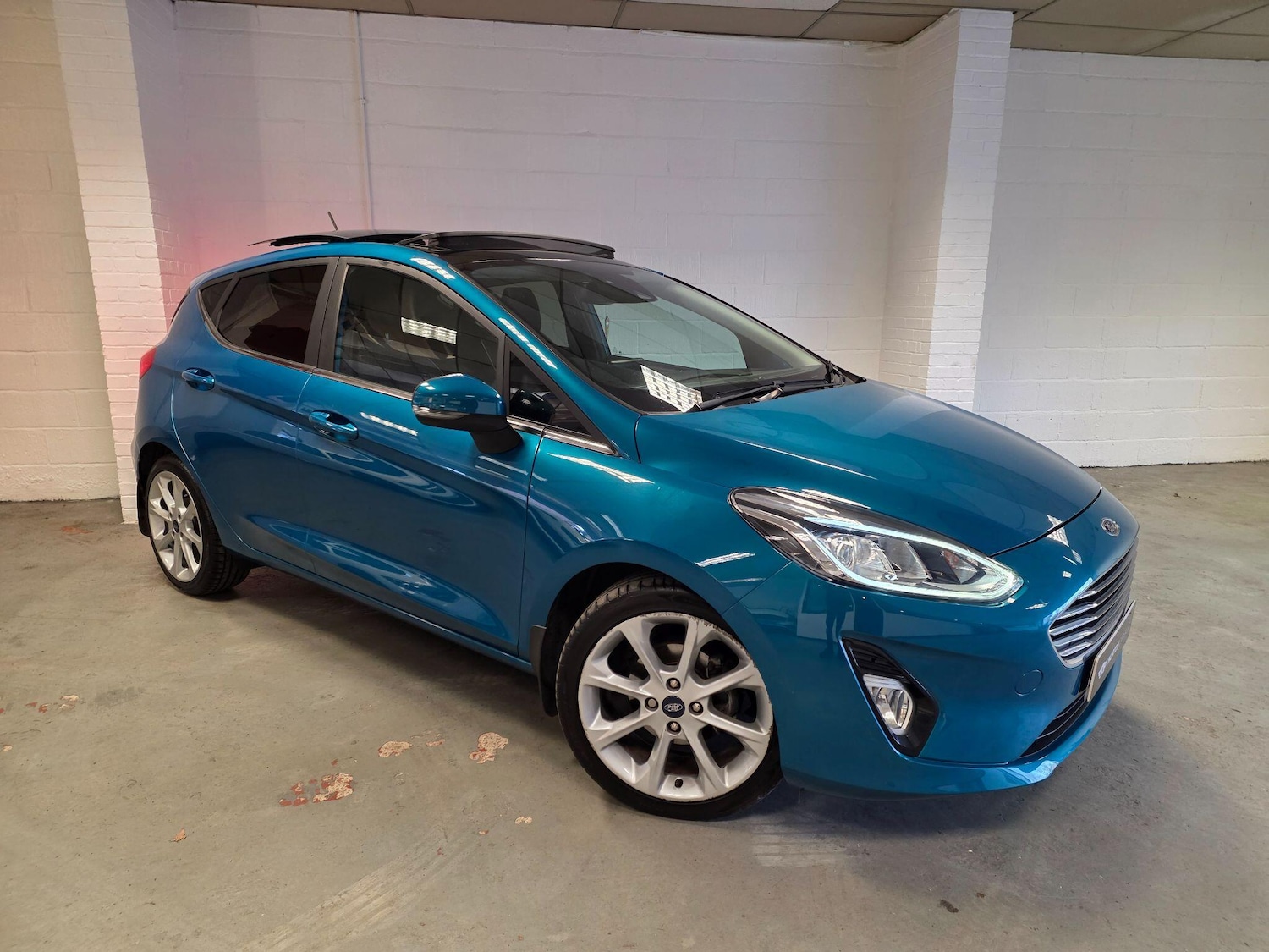 Used Ford Fiesta for sale - 77753901: Photo 2