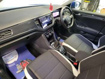 Used Volkswagen T-Roc 2019 for sale - 74110805: Photo