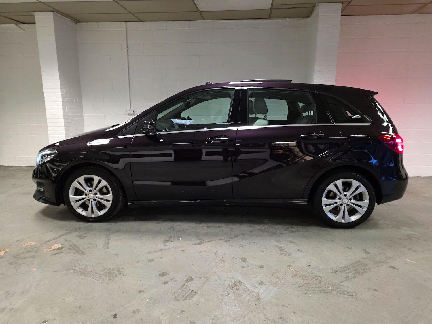 Used Mercedes-Benz B Class 2016 for sale - 77695349: Photo 17