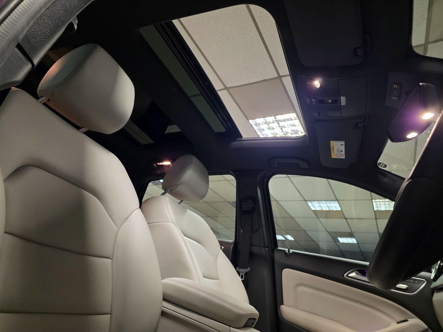 Used Mercedes-Benz B Class 2016 for sale - 77695349: Photo 81