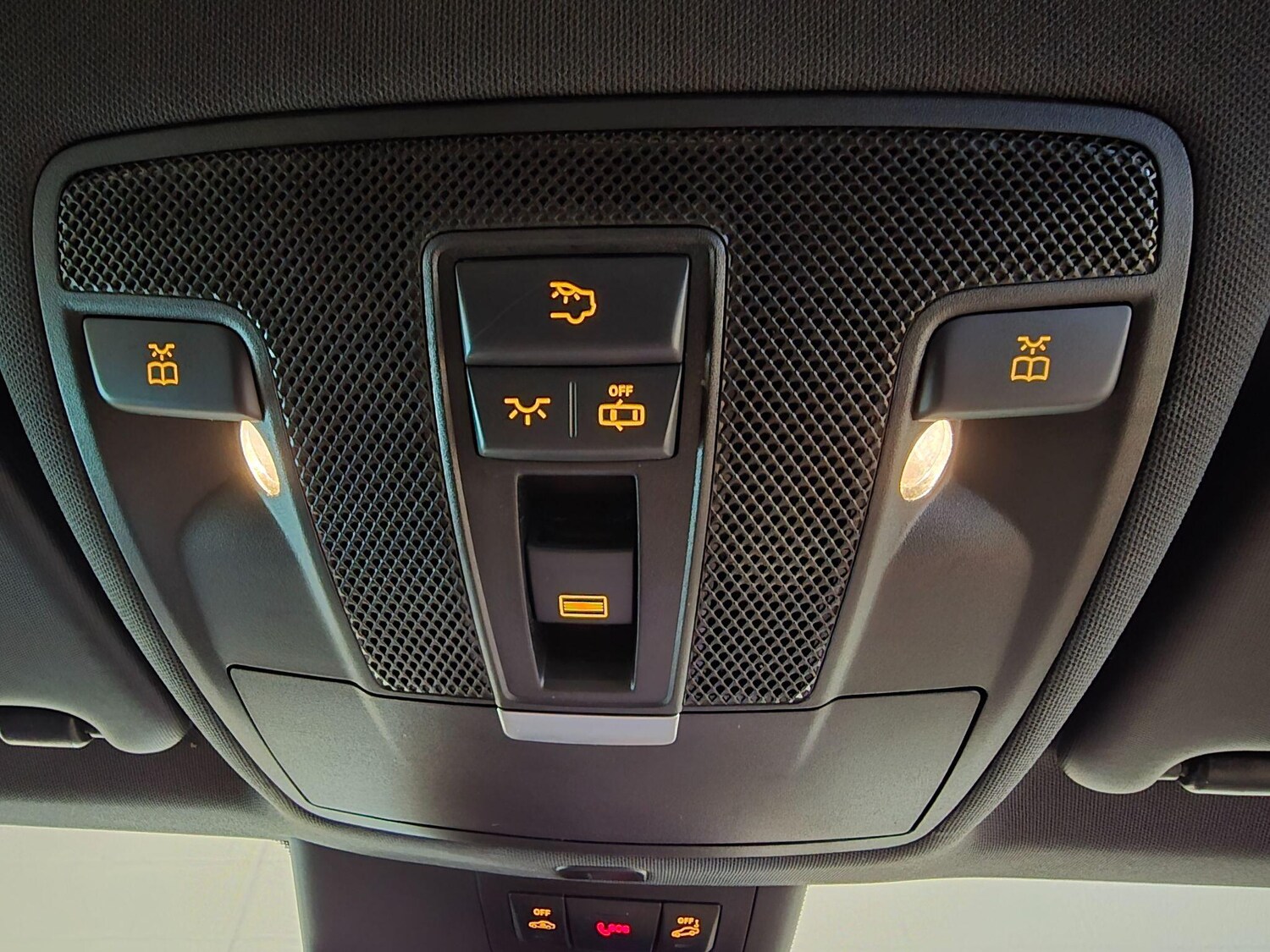 Used Mercedes-Benz A-Class 2016 for sale - 76247689: Photo 77