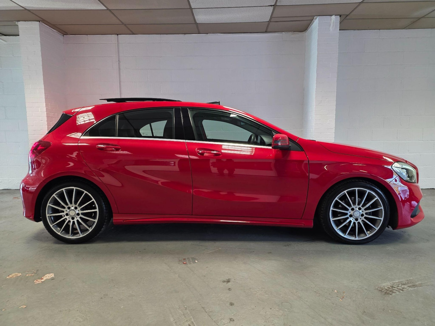 Used Mercedes-Benz A-Class 2016 for sale - 76247689: Photo 8