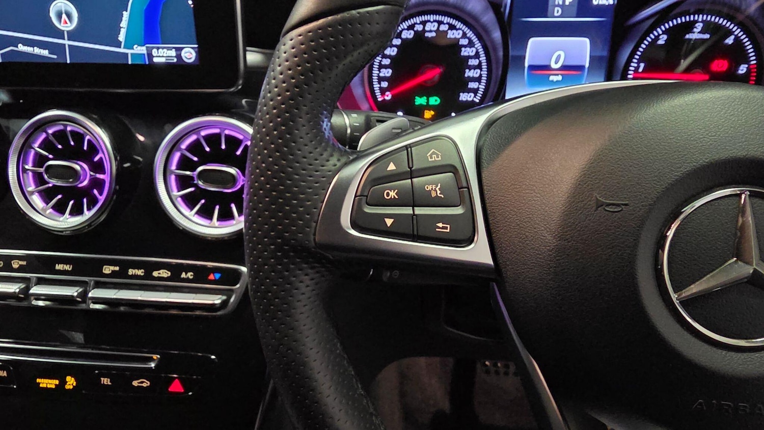 Used Mercedes-Benz GLC for sale - 77695409: Photo 65