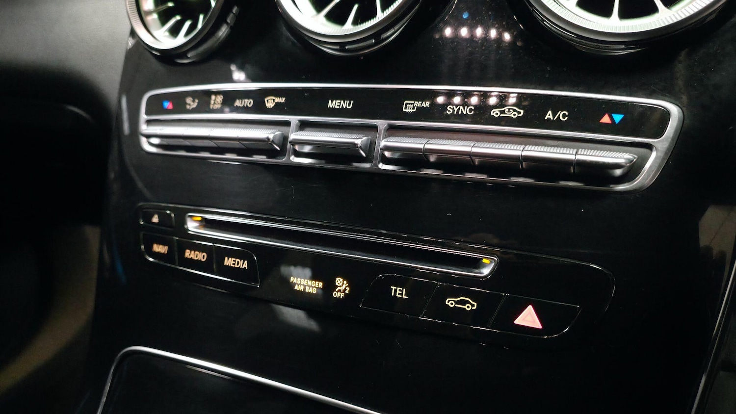 Used Mercedes-Benz GLC for sale - 77695409: Photo 69