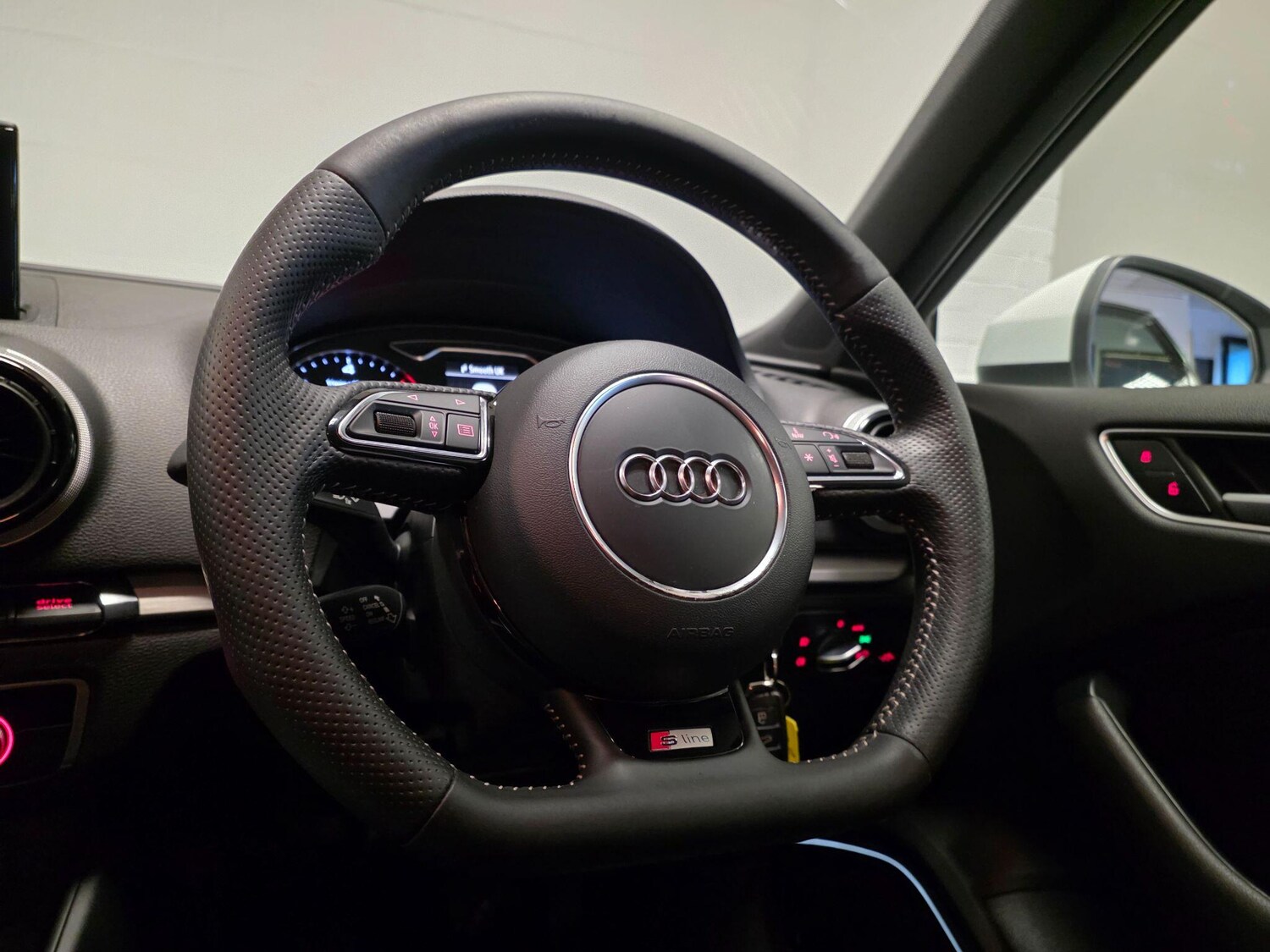 Used Audi A3 2015 for sale - 78171567: Photo 64