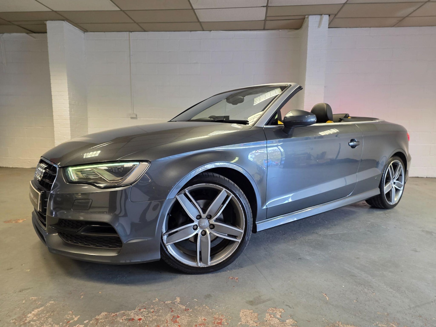 Used Audi A3 Cabriolet 2015 for sale - 76378048: Photo 13