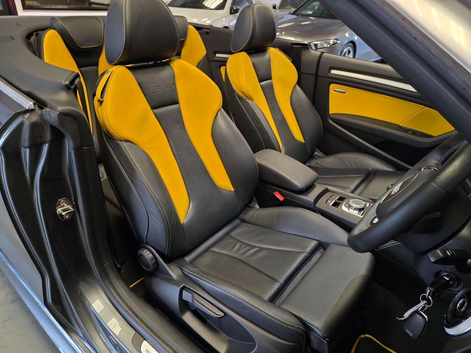 Used Audi A3 Cabriolet 2015 for sale - 76378048: Photo 32