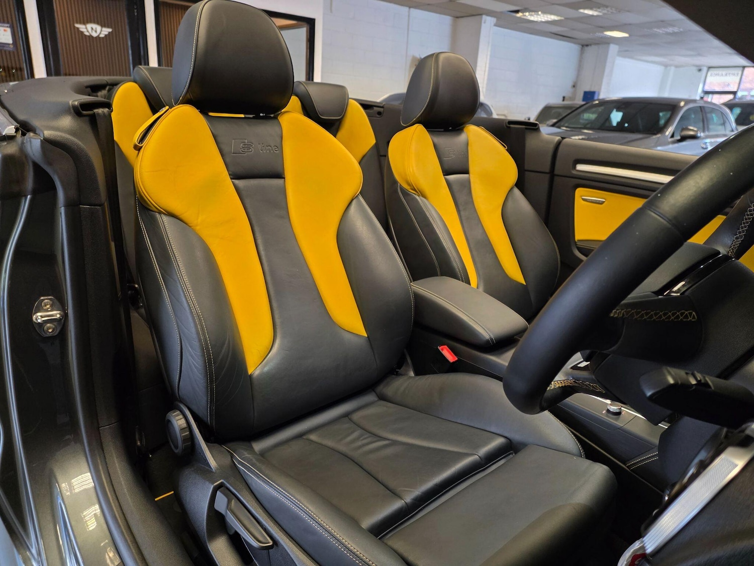 Used Audi A3 Cabriolet 2015 for sale - 76378048: Photo 33