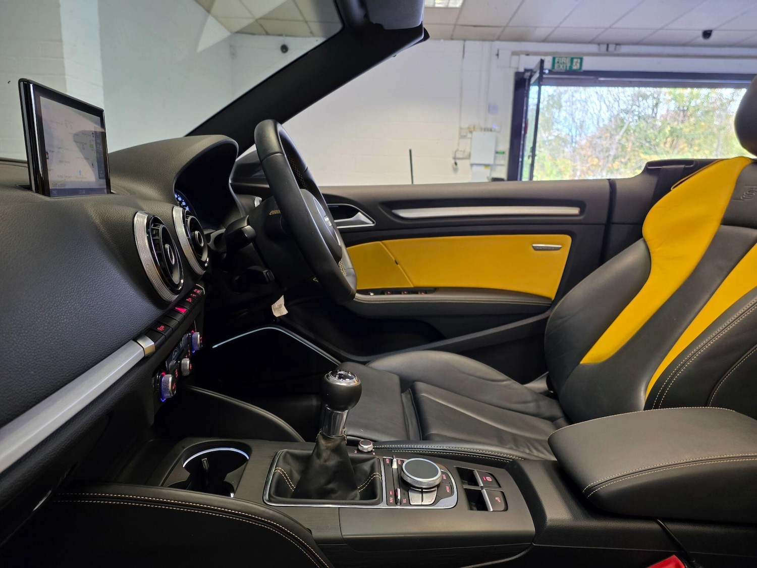 Used Audi A3 Cabriolet 2015 for sale - 76378048: Photo 45
