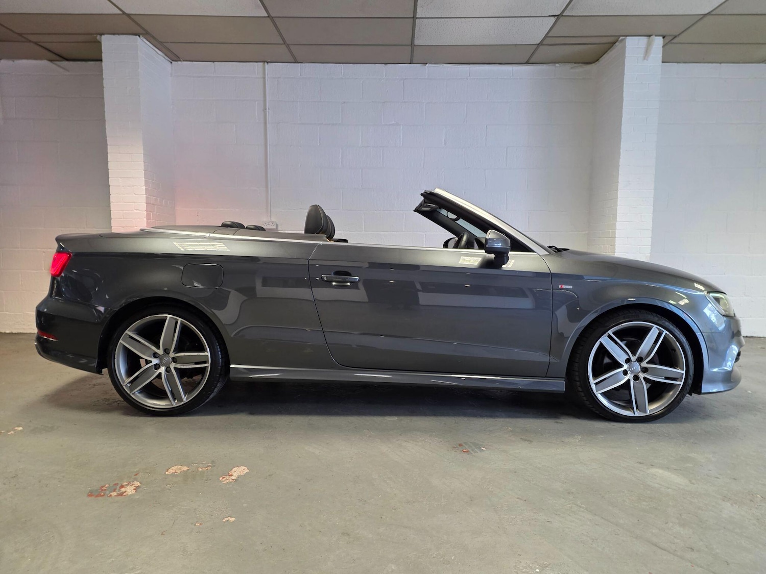 Used Audi A3 Cabriolet 2015 for sale - 76378048: Photo 6