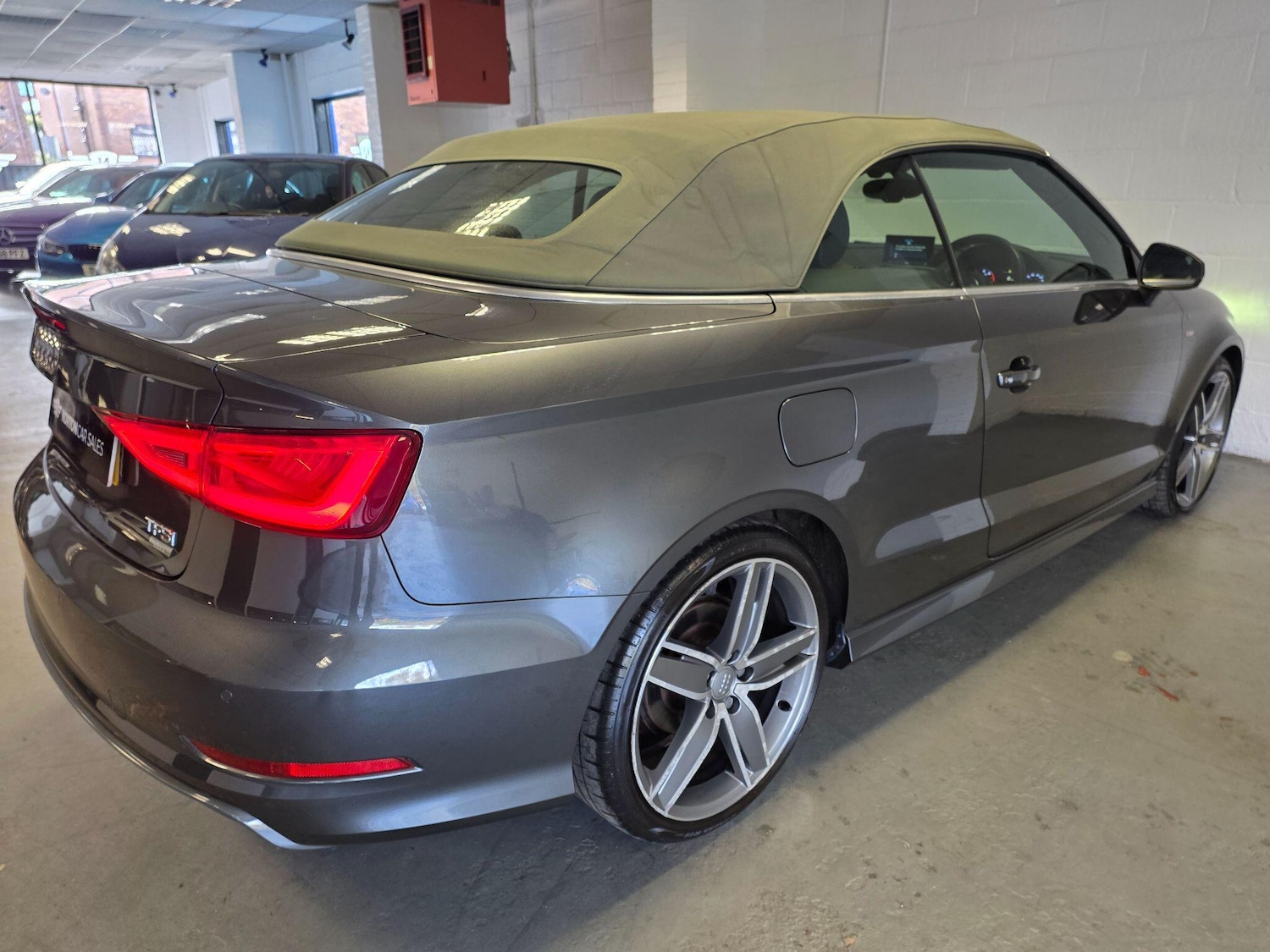 Used Audi A3 Cabriolet 2015 for sale - 76378048: Photo 76