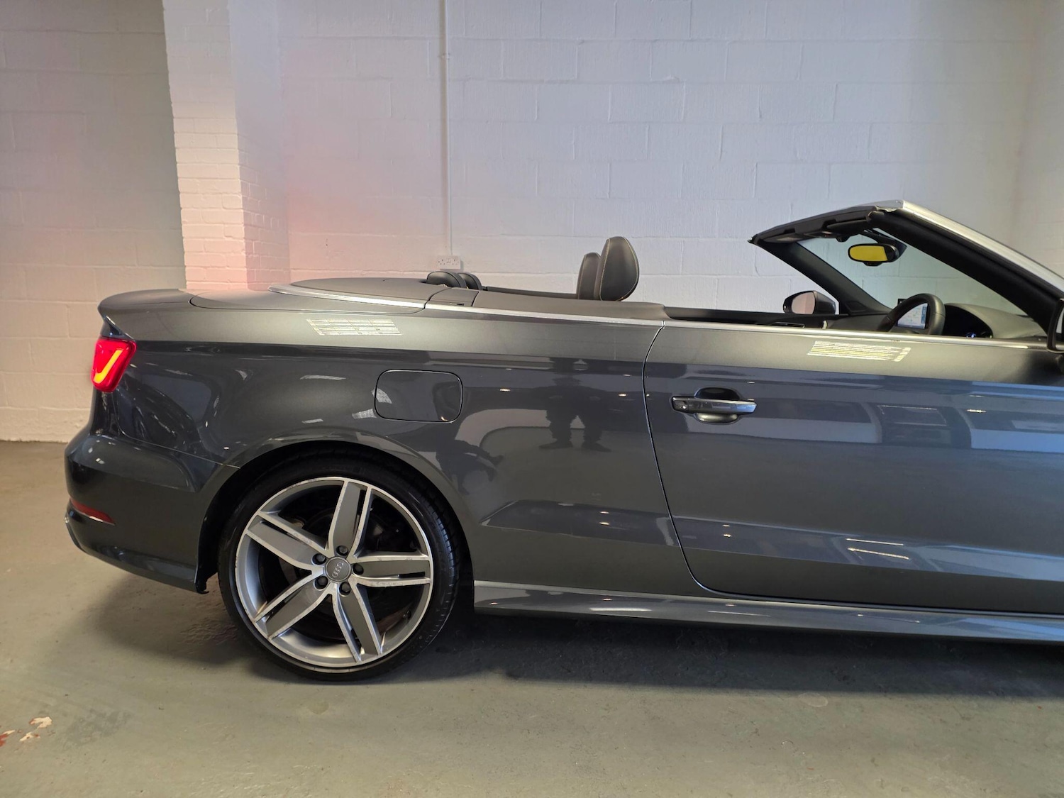 Used Audi A3 Cabriolet 2015 for sale - 76378048: Photo 8