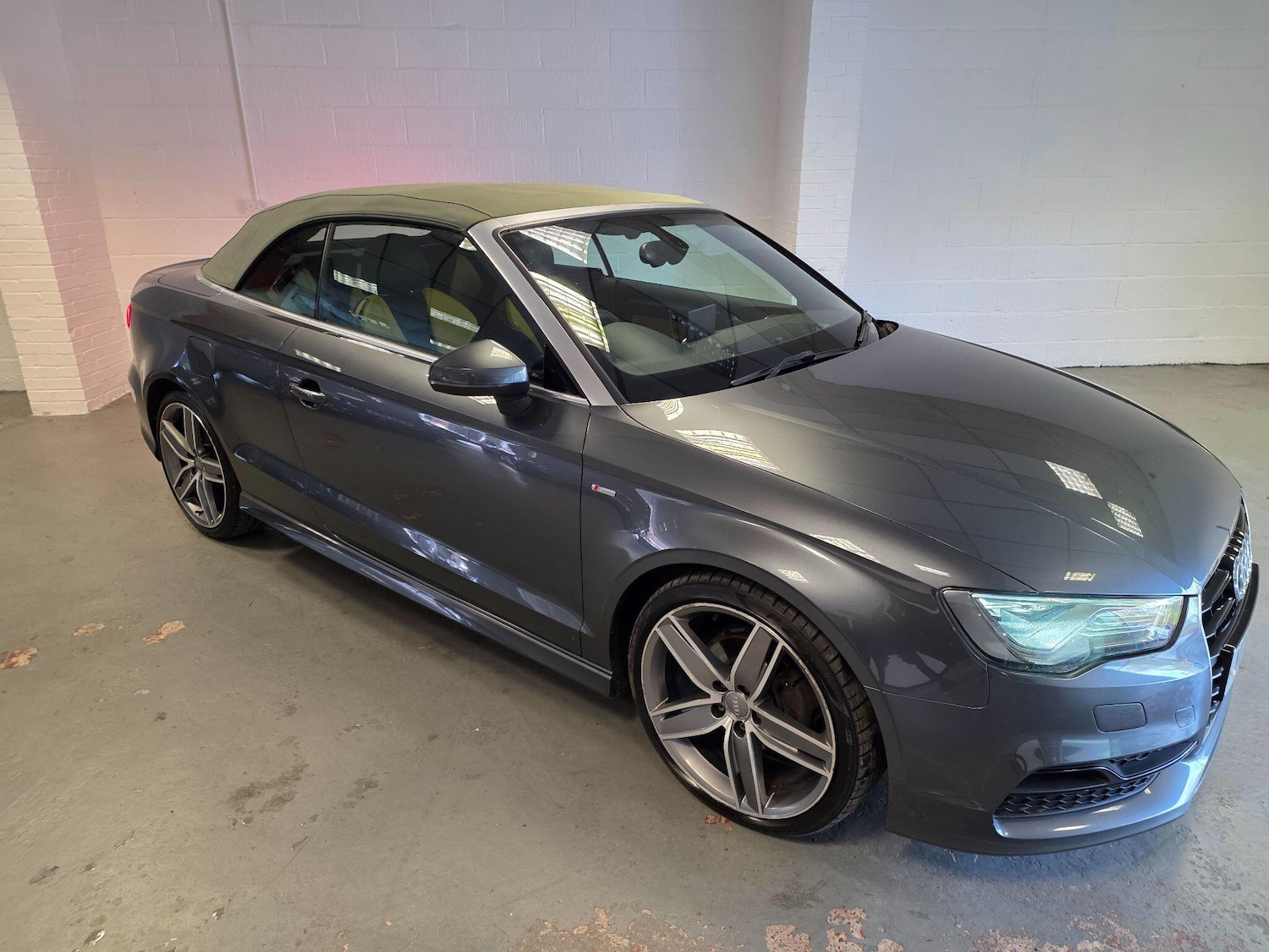 Used Audi A3 Cabriolet 2015 for sale - 76378048: Photo 86