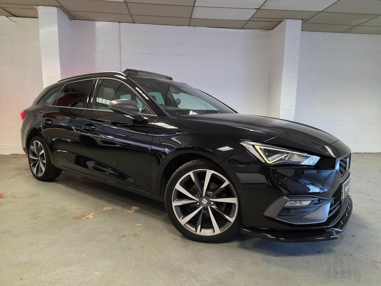 Used SEAT Leon for sale - 77315369: Photo 2