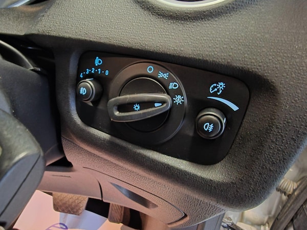 Used Ford Fiesta 2014 for sale - 76247543: Photo 55