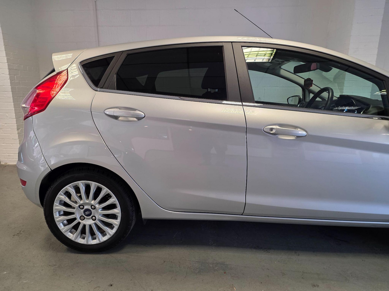 Used Ford Fiesta 2014 for sale - 76247543: Photo 8