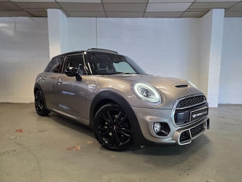 Used MINI Hatch 2017 for sale - 79188900: Photo